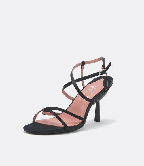 Lalila Moda - Kayışlı Stilettolar