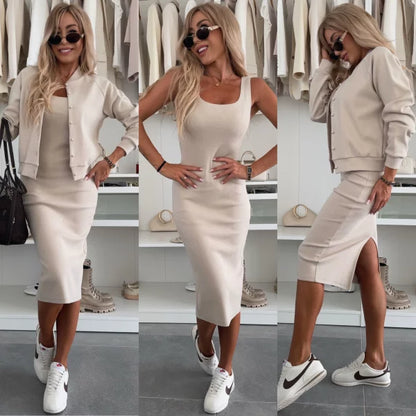 Karin  Şıklığıyla Öne Çıkan Konforlu Elbise ve  Ceket Takımı