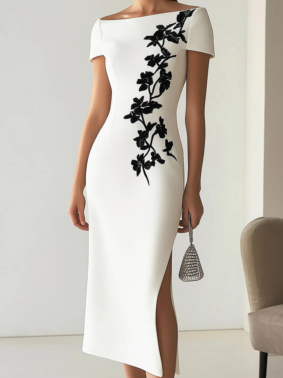 Asimetrik Çiçek Desenli Şık Tekne Yaka Elbise