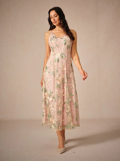 Nakış Detaylı Şifon ve Dantel Takım Set