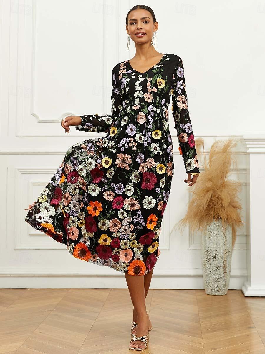 Bishop Kollu Çiçek İşlemeli Elbise